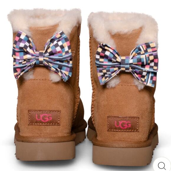UGG UGG UGG UGG UGG UGG - Picture 1 of 10